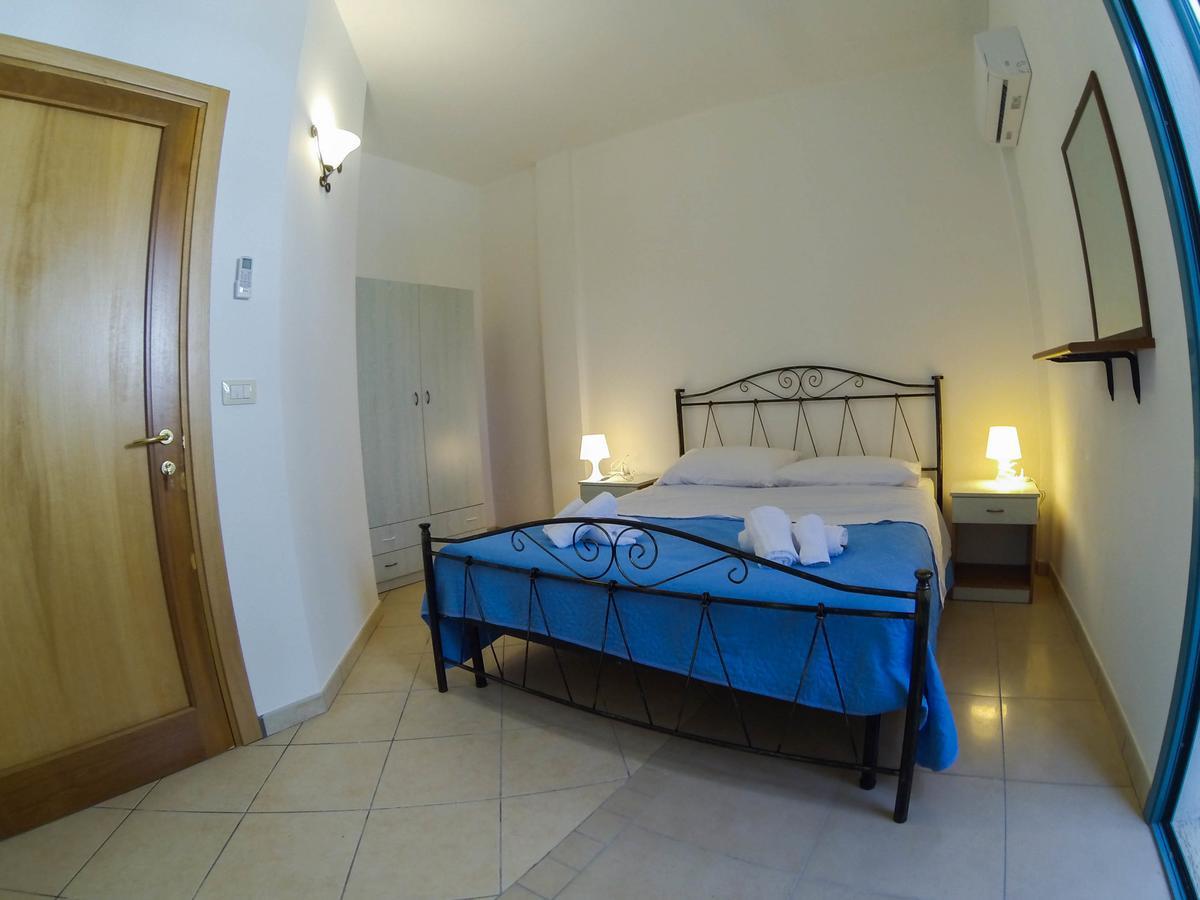 Rooms & Apartments La Spiaggia - Gallipoli Kültér fotó